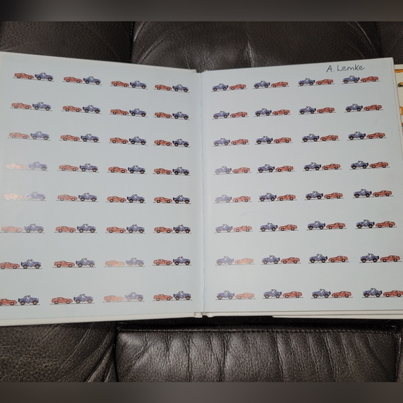 French Children's Books Transportation Themed Les Voitures Les Camions Ages 3+ - Picture 3 of 8